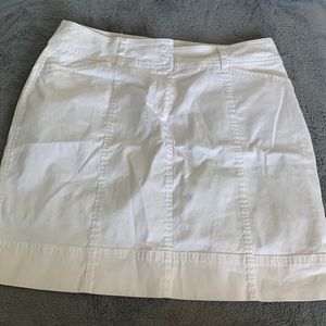 White Jones New York jean skirt size 10